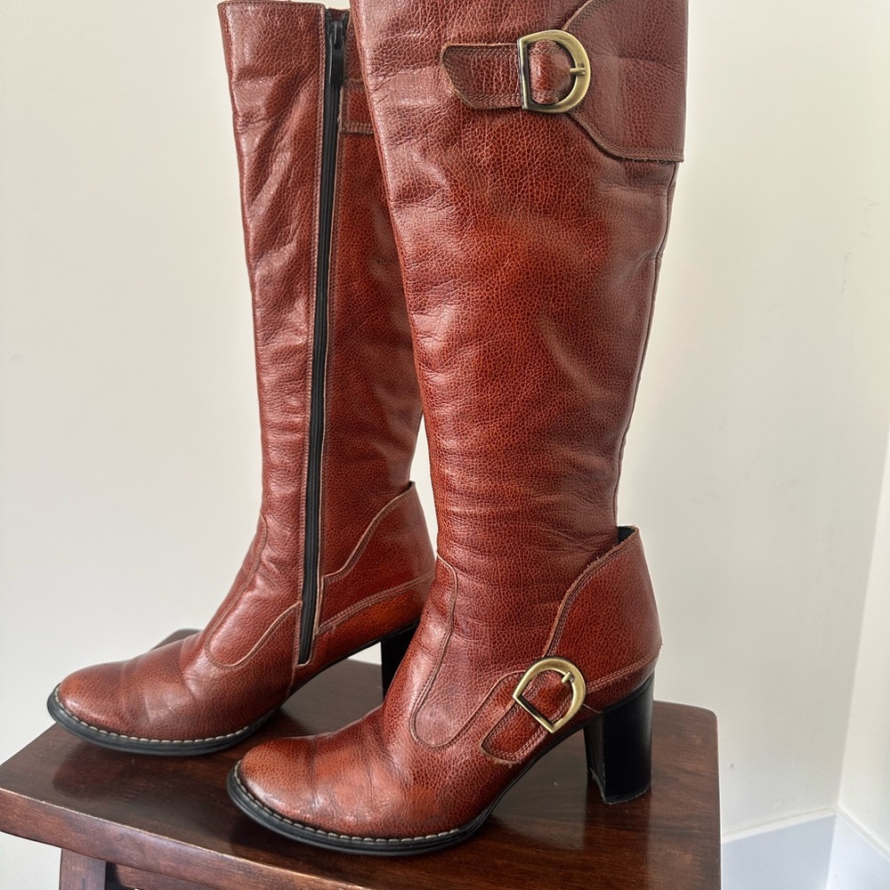 Brown Real Leather Knee-High Boots with fur inside Size 38